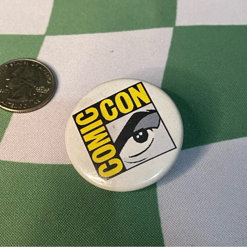 Limited Edition Comic Con Event Round Collectors Button Pin